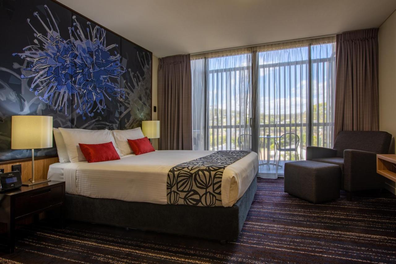 Mantra Gladstone Aparthotel Bagian luar foto