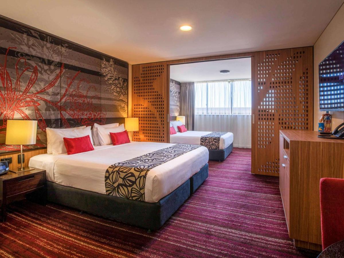 Mantra Gladstone Aparthotel Bagian luar foto