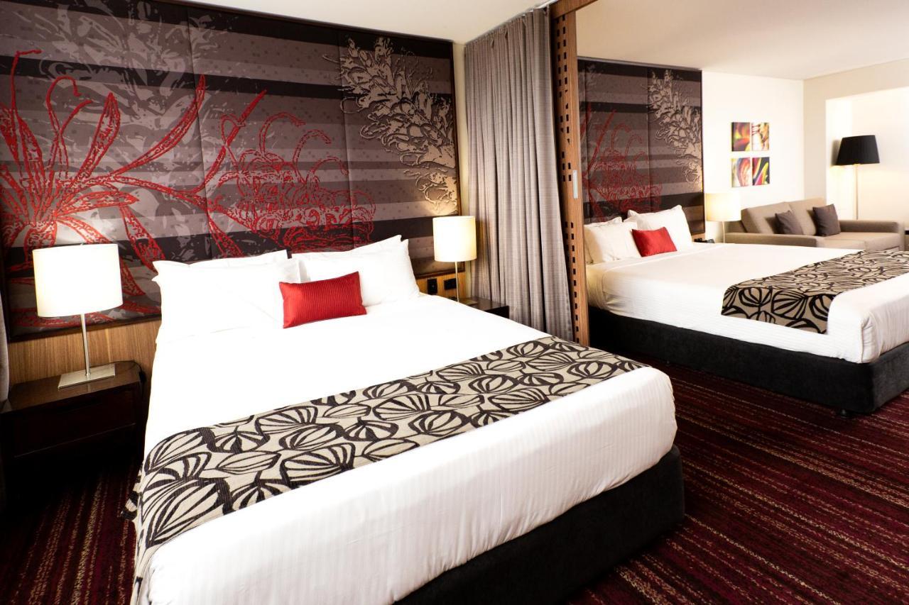 Mantra Gladstone Aparthotel Bagian luar foto