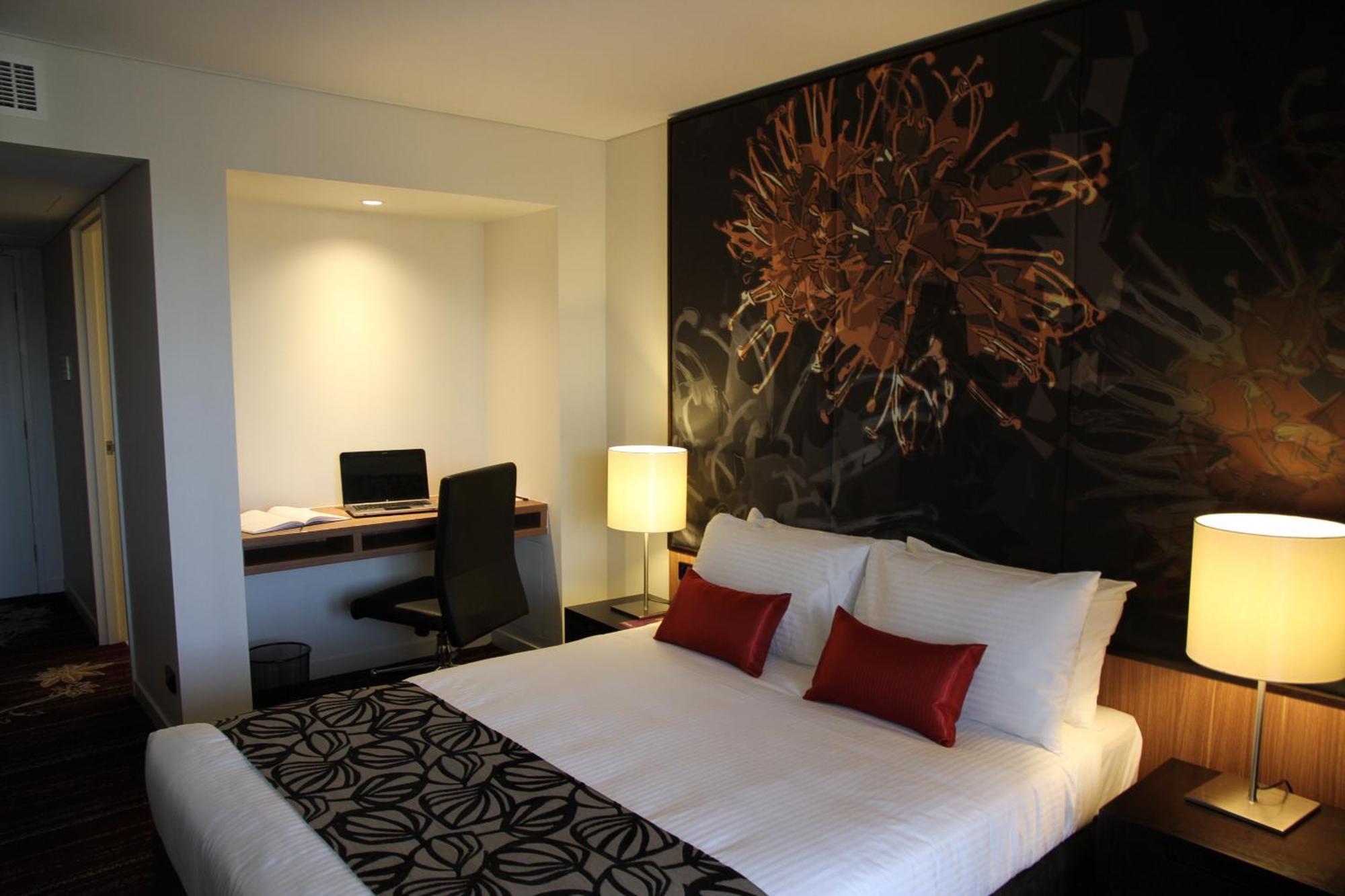 Mantra Gladstone Aparthotel Bagian luar foto