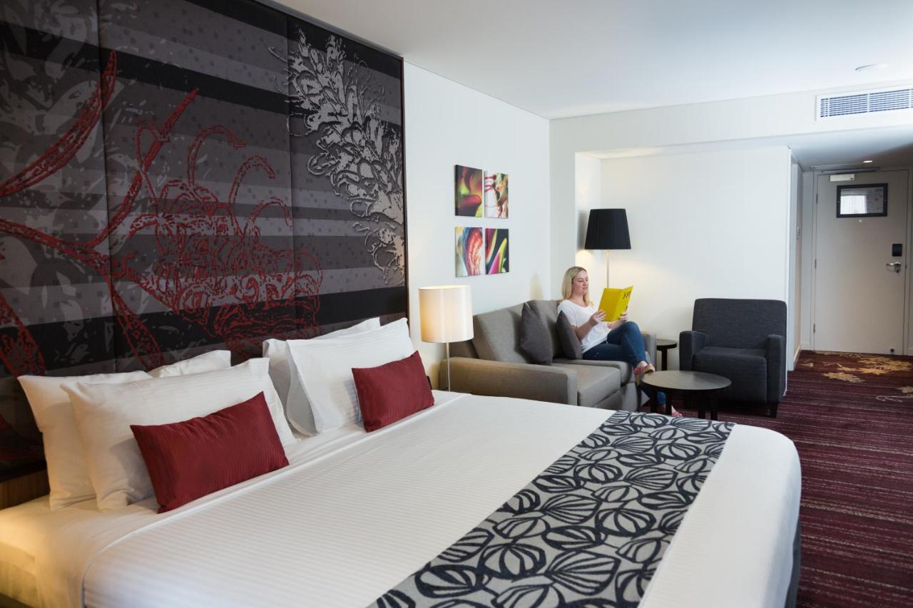 Mantra Gladstone Aparthotel Bagian luar foto