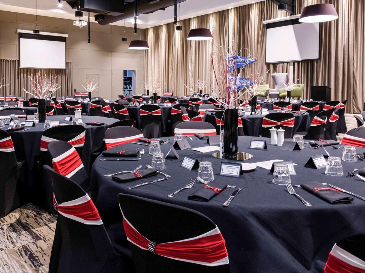Mantra Gladstone Aparthotel Bagian luar foto