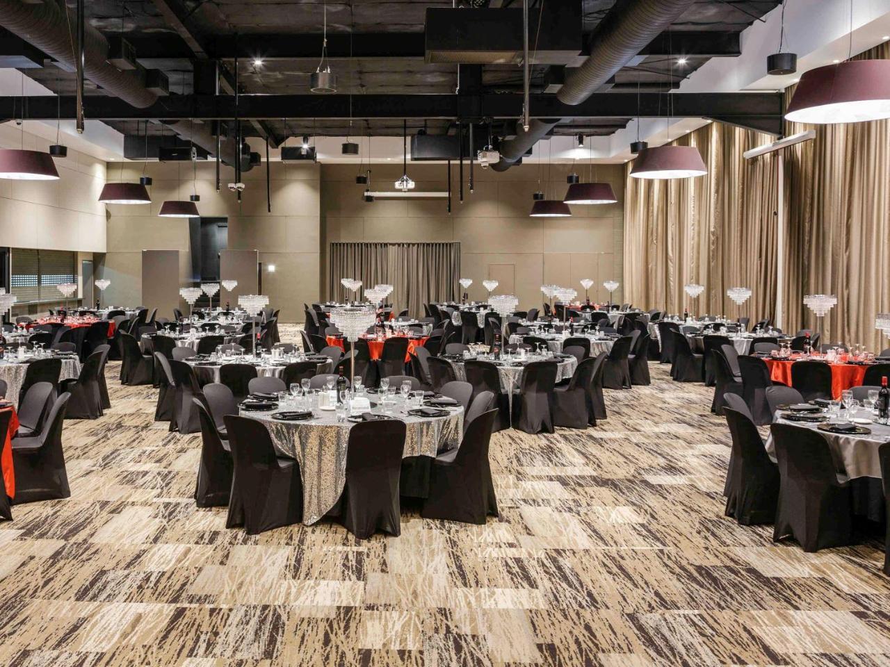 Mantra Gladstone Aparthotel Bagian luar foto