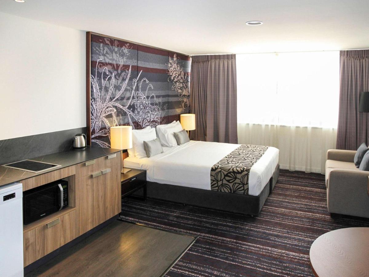 Mantra Gladstone Aparthotel Bagian luar foto